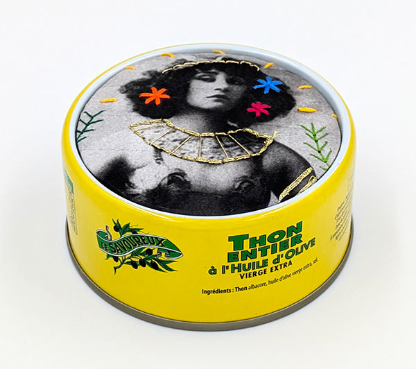 Cadre brodé "Mata-Hari"